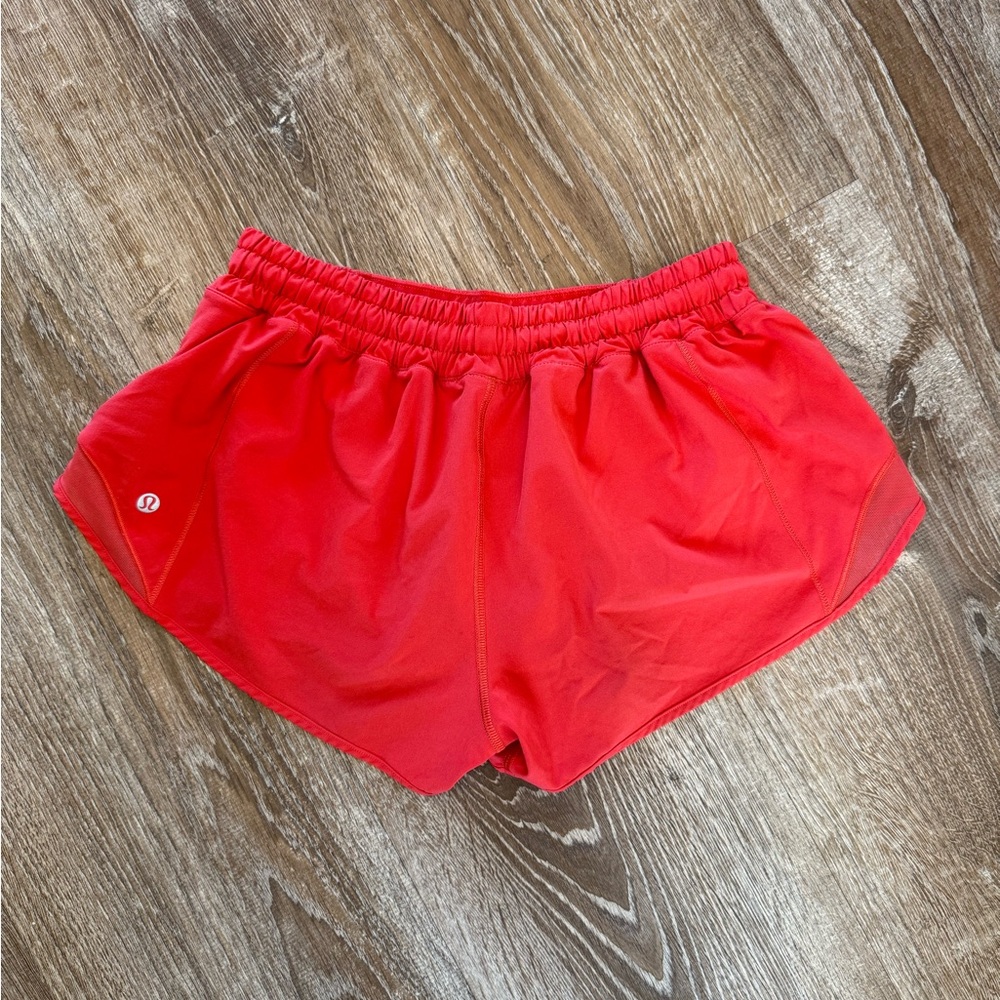 lululemon athletica Red Low Rise Hotty Hot 2.5